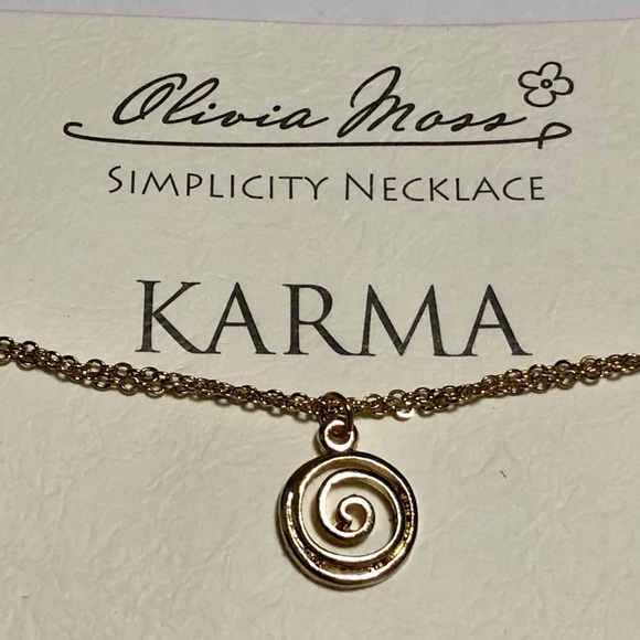 Karma Symbol Necklace 🌀 - Picture 3 of 3